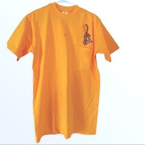 Brand New Awsome Disney Tigger shirt. 🐅 🔥